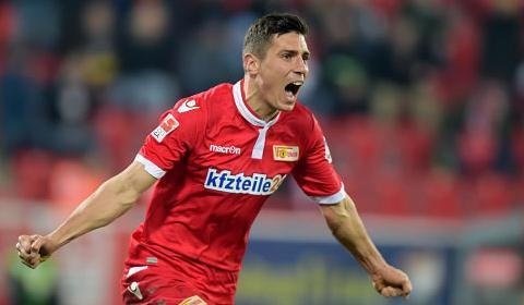  柏林联合定位球防守严密化解对手多次威胁